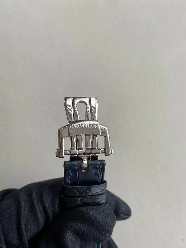 Patek Philippe Nautilus 5711G-001